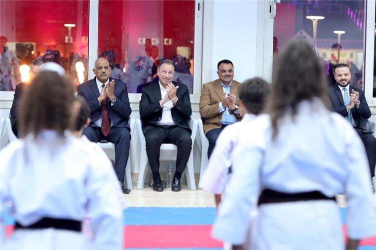 الخطيب يفتتح مجمع الصالات بفرع الشيخ زايد للنادي الاهلي الخطيب يفتتح مجمع الصالات بفرع الشيخ زايد للنادي الاهلي