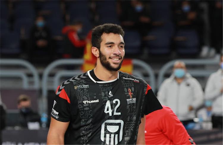 وليد حسن قداح لاعب الفريق الأول لكرة القدم بنادي الزمالك