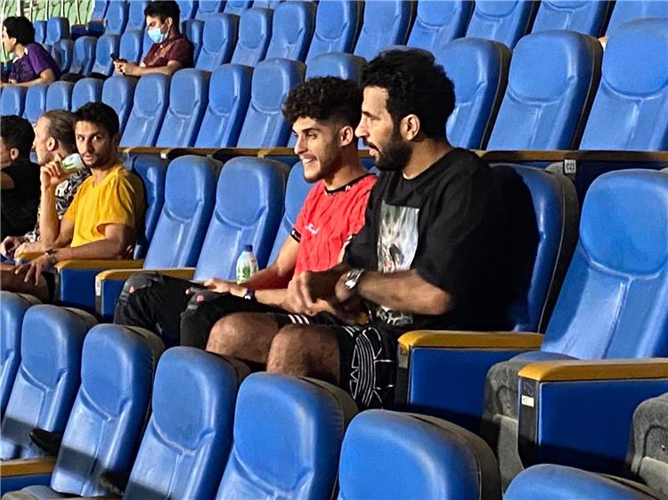 المهدي سليمان والشيخ يحضران مباراة بيراميدز وسيراميكا