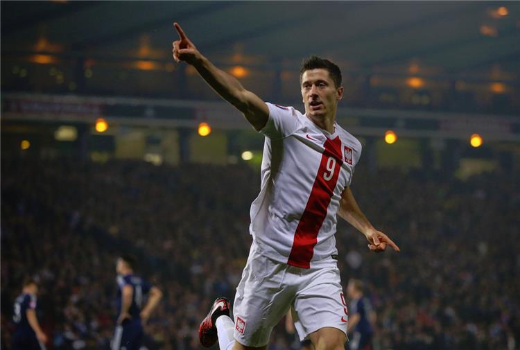 تصفيات المونديال | ليفاندوفسكي يقود بولندا للفوز على الجبل الأسود