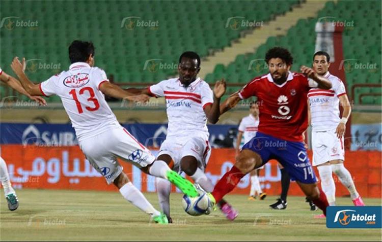 زكريا ناصف يكشف وجود أزمة بين لاعبي الأهلي والزمالك
