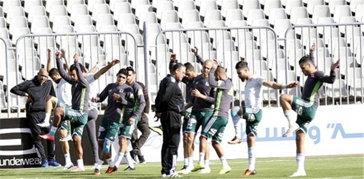 المصري يواصل تدريباته بعد رباعية الداخلية .. وحسام حسن يعرض مباراة أسوان وإنبي أمام أعين لاعبيه