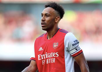 ديلي ميل الهلال يواصل مفاوضاته مع آرسنال لضم أوباميانج والجابوني يحسم موقفه