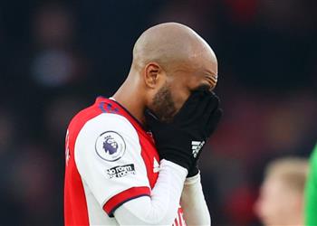 لاكازيت يرد على عرض نيوكاسل لضمه من آرسنال