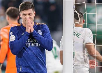 بنزيما يوقف رحيل يوفيتش عن ريال مدريد في يناير