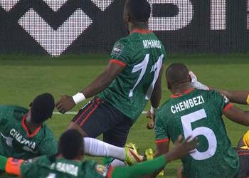 بالفيديو جابادينو مانجو يمزق شباك ياسين بونو بهدف أول خرافي في مباراة المغرب ومالاوي