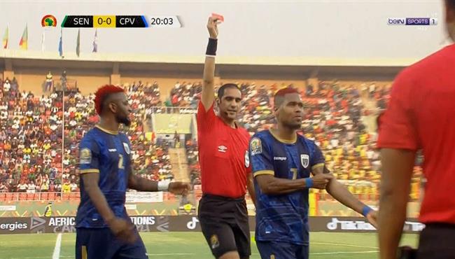 طرد لاعب الرأس الاخضر امام السنغال في كأس امم افريقيا