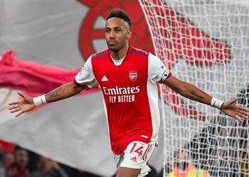 برشلونة يعيد أوباميانج على راداره ويواجه منافسة مع كبار أوروبا