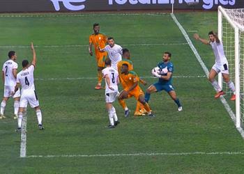 عضو اتحاد الكرة أهدي الفوز على كوت ديفوار لـ لاعب منتخب مصر