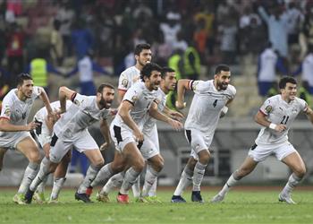 منتخب مصر يعلن نتيجة أشعة محمد الشناوي وحمدي فتحي