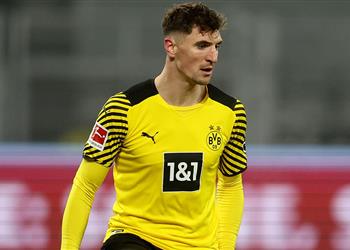 بطلب من تشافي برشلونة يبدأ مفاوضات ضم توماس مونييه