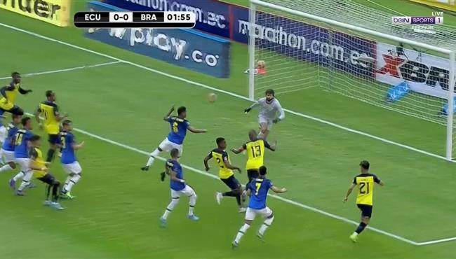 لاعب الاكوادور كاد ان يسجل هدف اول في مرمي البرازيل