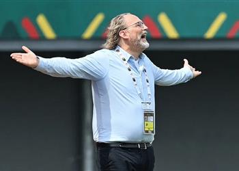 مدرب جامبيا لـ بطولات فخور بما حققناه وفرص الكاميرون أكبر للفوز علينا في أمم إفريقيا