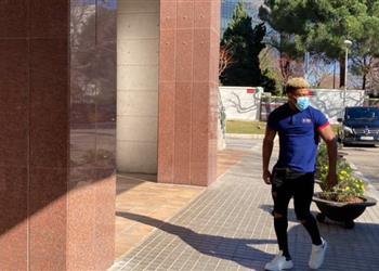 ثالث صفقات الشتاء فيديو أداما تراوري يخضع للفحص الطبي في برشلونة