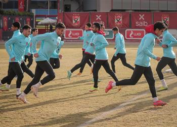 مران الأهلي جلسة بين موسيماني والجهاز المعاون ومحاضرة وتقسيمة للاعبين