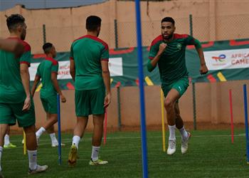مدافع المغرب يتعافى من الإصابة قبل مباراة مصر في أمم إفريقيا