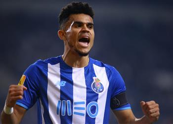 تقارير لويس دياز يجتاز الفحص الطبي قبل إتمام انتقاله إلى ليفربول