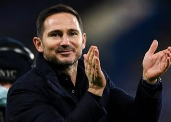 جارديان لامبارد يتفق على تدريب إيفرتون ويحدد أولى صفقاته