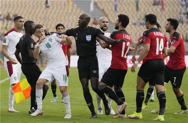 حكم مباراة مصر والمغرب