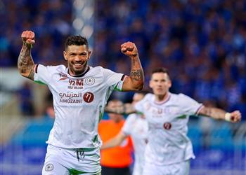 فيديو كارلوس جونيور يسجل هدف تعادل الشباب أمام الهلال في الدوري السعودي