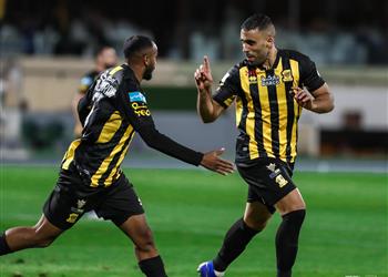 فيديو اتحاد جدة يسقط في فخ التعادل مع ضمك بمباراة الفرص الضائعة