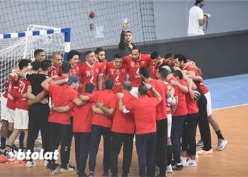 الأهلي يقترب من مدرب منتخب مصر السابق لكرة اليد لخلافة جوردو