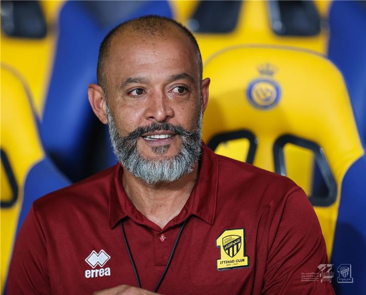 تقارير: نونو سانتو يدرس الرحيل عن اتحاد جدة والعودة إلى الدوري ...