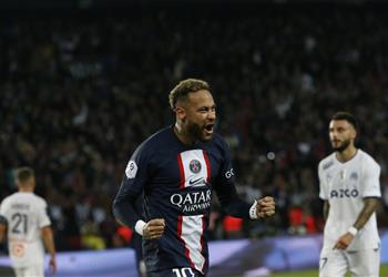 فيديو نيمار يقود باريس سان جيرمان لفوز صعب على مارسيليا في الدوري الفرنسي