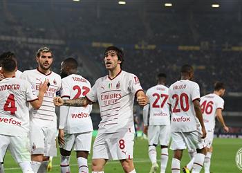 فيديو ميلان يتخطى هيلاس فيرونا بثنائية في الدقائق الأخيرة بالدوري الإيطالي