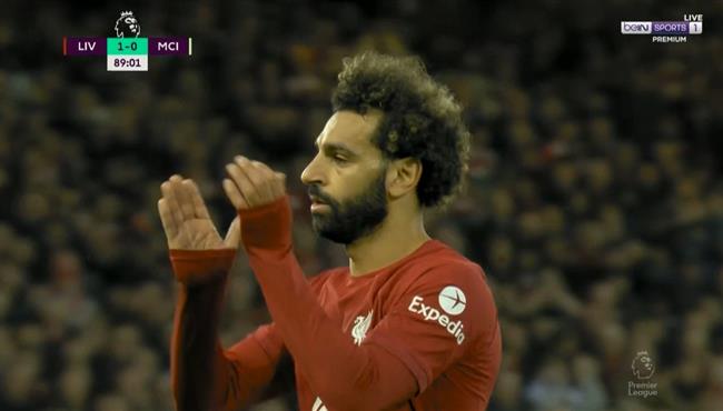 لحظة خروج محمد صلاح في مباراة ليفربول ومانشستر سيتي