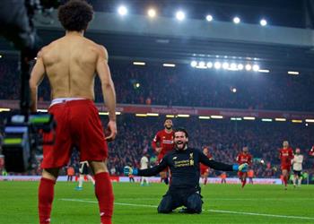 أليسون يدخل تاريخ الدوري الإنجليزي بسبب محمد صلاح