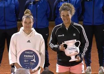 أشرف صبحي يهنئ ميار شريف بعد الفوز ببطولة بارما المفتوحة في إنجاز تاريخي