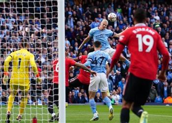 ترتيب هدافي الدوري الإنجليزي بعد هاتريك هالاند أمام مانشستر يونايتد