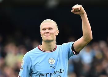 جون تيري هالاند مهاجم بلا شفقة وسيكون الأفضل على الإطلاق في الدوري الإنجليزي