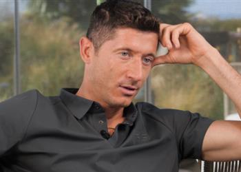 ليفاندوفسكي عن المدافع الأكثر إزعاج ا له لم يلعب كرة قدم وكان يركز على إيذائي