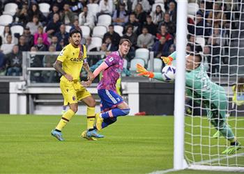 فيديو يوفنتوس يستعيد مذاق الانتصارات بثلاثية أمام بولونيا في الدوري الإيطالي