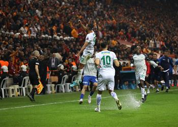 تعرف على تقييم كوكا بعد هدفه القاتل في مباراة ألانيا سبور وجالطة سراي