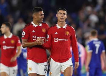 لاعب مانشستر يونايتد كاسيميرو هو كلب الحراسة في خط الوسط لدينا