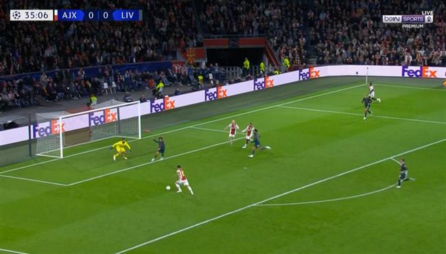 فرصة خطيره من اياكس علي مرمي ليفربول بدوري ابطال اوروبا