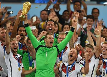 بيلد نوير لم يستطع إكمال التدريبات وقلق حول مشاركته في كأس العالم 2022