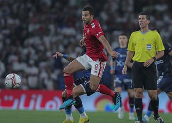 جهاد جريشة يوضح هل يستحق الأهلي ركلة جزاء أمام الزمالك