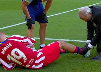 موراتا يخرج مصابا من مباراة أتلتيكو مدريد وقادش قبل أيام من كأس العالم 2022