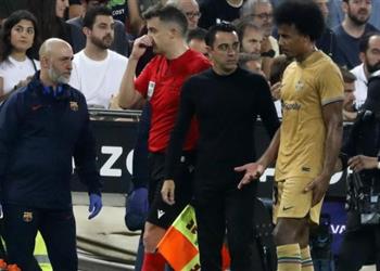 كوندي يوضح حالته بعد إصابته في مباراة برشلونة وفالنسيا