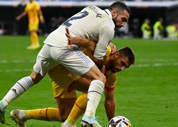 كارفاخال يرفض إثارة الجدل بشأن التحكيم ويصرح أي فريق يرغب في احتلال مكان ريال مدريد
