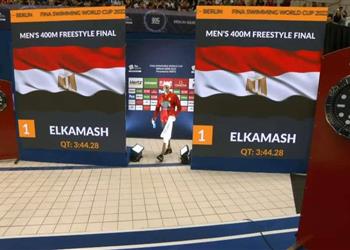 مروان القماش يحصد الميدالية الذهبية في بطولة كأس العالم للسباحة بكندا