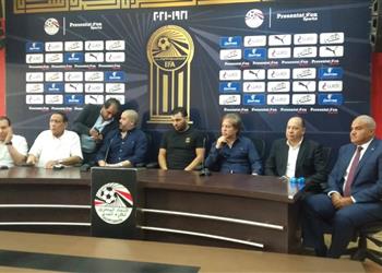 رابطة الأندية لا يوجد ناد به لاعب يصنع الفارق حتى يرفض استكمال الدوري أثناء كأس العالم