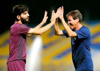 تقارير ماشاريبوف يحتاج إلى تدخل جراحي واللاعب يطلب مهلة