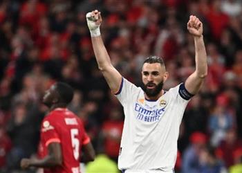 تقارير الكرة الذهبية تضمن تمديد عقد بنزيما مع ريال مدريد