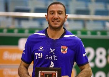 وفد من الترجي التونسي يزور لاعب يد الأهلي المصاب