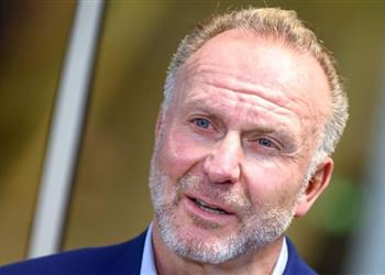 رومينيجه ناجيلسمان ليس كلوب أو فان جال ورد فعل أوليفر كان على هدف دورتموند طبيعي